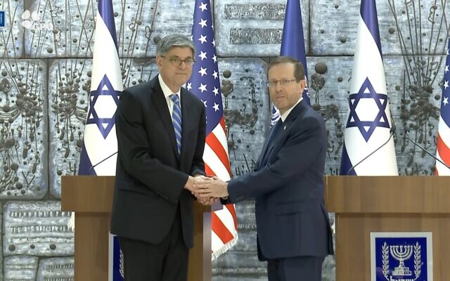 New US Ambassador to Israel Jack Lew (left) presents his credentials to President Isaac Herzog at the President's Residence on November 5, 2023 in Jerusalem. (Screenshot)