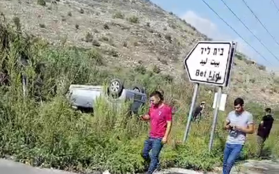 The overturned car of an Israeli shot in a West Bank terror attack on November 2, 2023 (Screencapture:  used in accordance with Clause 27a of the Copyright Law)