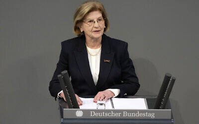 Holocaust survivor Eva Szepesi speaks to the plenary of the German Bundestag in Berlin, Germany, January 31, 2024. (AP Photo/Ebrahim Noroozi)