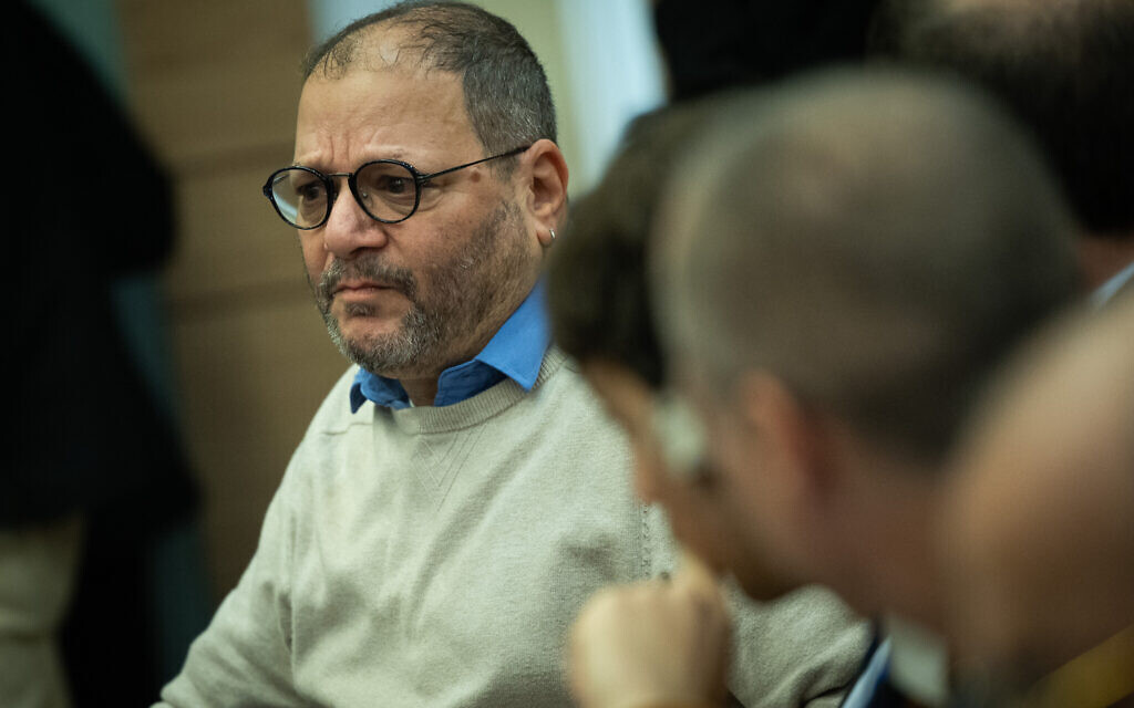 MK Ofer Cassif attends a Knesset House Committee meeting in Jerusalem on January 30, 2024. (Yonatan Sindel/Flash90)