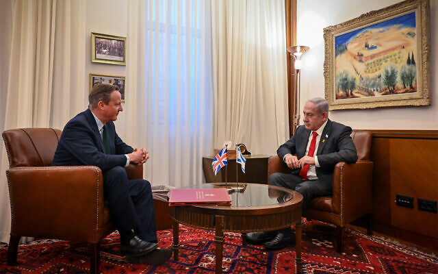 Prime Minister Benjamin Netanyahu meets with British Foreign Minister David Cameron in Jerusalem, January 24, 2024. (Kobi Gideon/GPO)