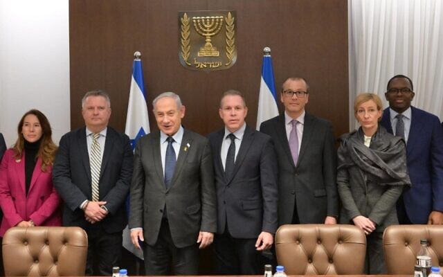 Prime Minister Benjamin Netanyahu (3rd left) hosts a meeting of UN ambassadors in Jerusalem, January 31, 2024. (Amos Ben Gershom/GPO)
