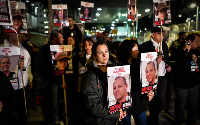 Families of Israeli held in Hamas captivity protest calling for the government to find a solution to have the hostages released, outside IDF military headquarters in Tel Aviv, February 20, 2024. (Avshalom Sassoni/Flash90)