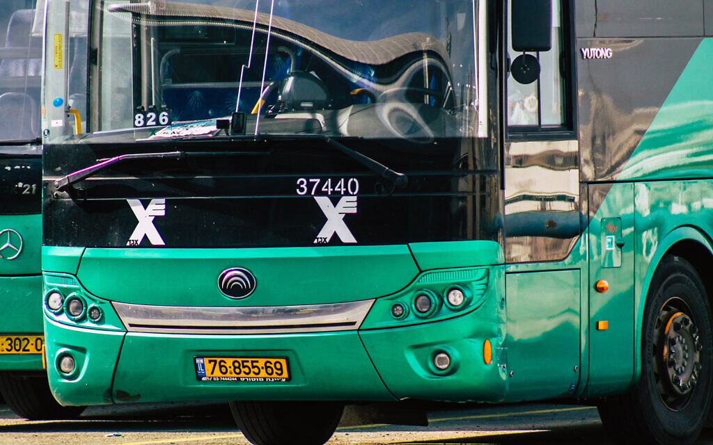 16 injured, several seriously, as bus overturns en route to Beersheba