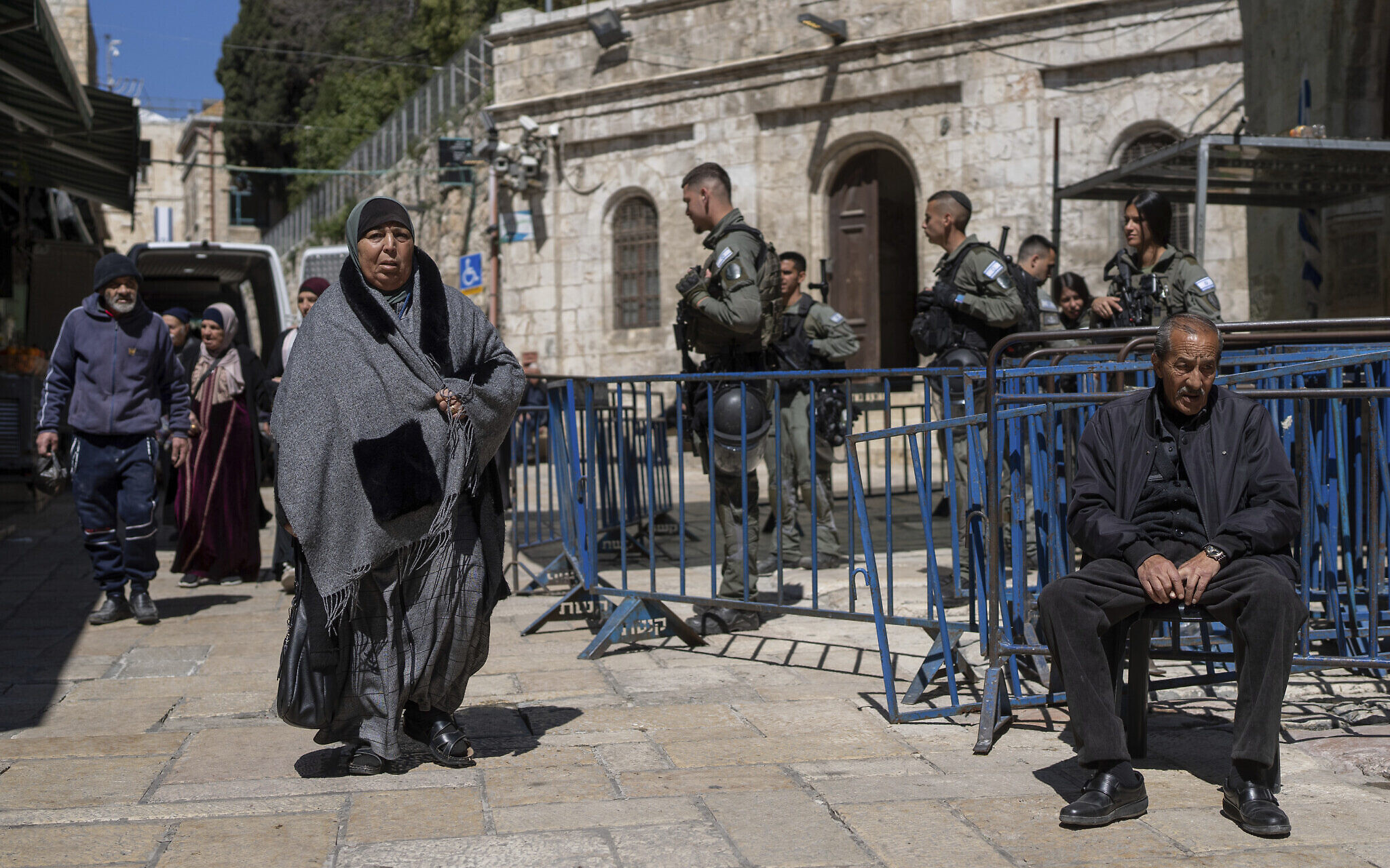 Thousands of police to deploy in Jerusalem’s Old City for Ramadan prayers on Friday