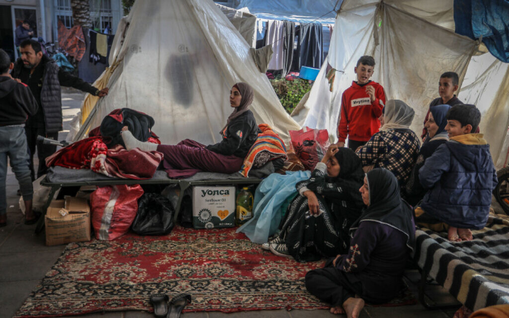British medical NGO sets up field hospital near southern Gaza city of Rafah