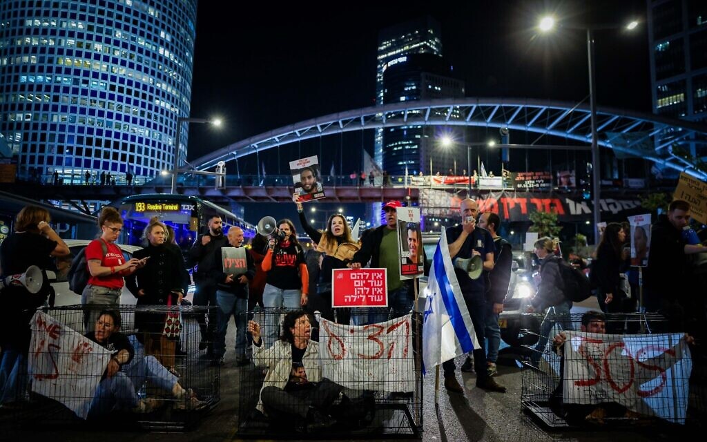 Hostages’ relatives among 4 arrested at Tel Aviv protest as truce talks break down