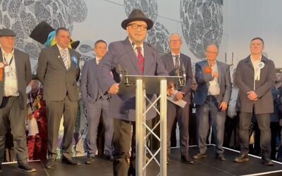 George Galloway gives a victory speech after winning the by-election for the open parliamentary seat in Rochdale, England, March 1, 2024. (X screenshot, used in accordance with Clause 27a of the Copyright Law)