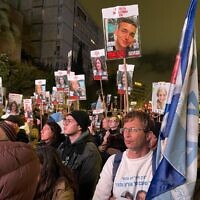 Family and supporters of the hostages held by Hamas in Gaza call for their release, in Paris Square in Jerusalem, March 2, 2024 (Eilat Markovitch / Pro-Democracy Protest Movement)