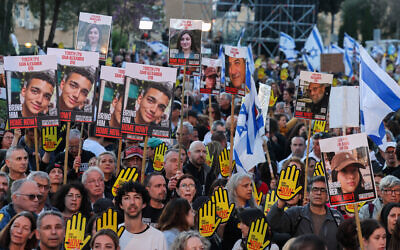 ISRAEL-PALESTINIAN-CONFLICT-HOSTAGES-PROTEST