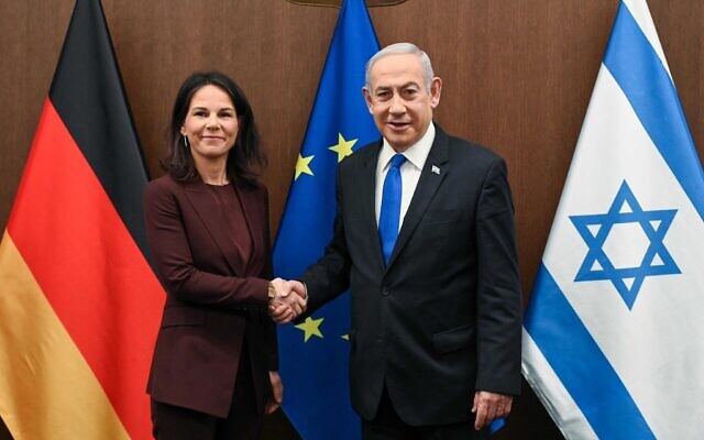 German Foreign Minister Annalena Baerbock, left, meets with Prime Minister Benjamin Netanyahu in Jerusalem, April 17, 2024. (Maayan Toaf/GPO)