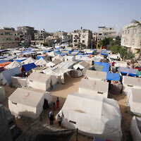 A makeshift shelter housing displaced Palestinians in Deir el-Balah in the central Gaza Strip on May 18, 2024. (AFP)