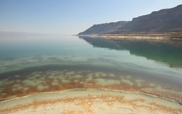 Salt formations and sinkholes at the Dead Sea, southern Israel, May 2, 2023. (Mendy Hechtman/Flash90)