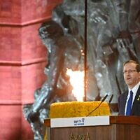 President Isaac Herzog speaks at the annual Holocaust Remembrance Day ceremony at Yad Vashem in Jerusalem, May 5, 2024. (Kobi Gideon/GPO)