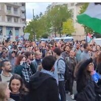 Anti-Israel protesters demonstrate outside TF1's studio in Paris on May 30, 2024. (Screen capture/X)